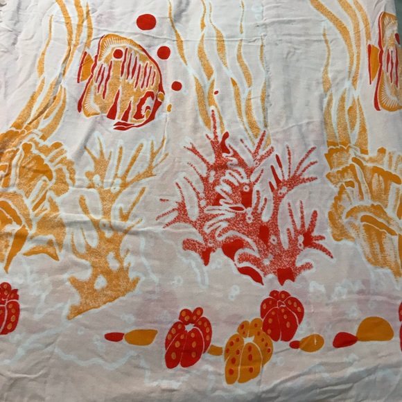 Swim cover up/wrap - Picture 3 of 4